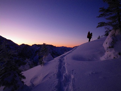 白山・平瀬〜三方崩山〜間名古ノ頭〜野谷荘司山〜白川郷