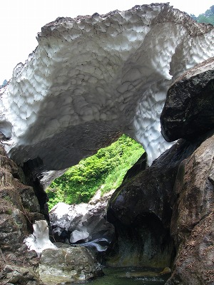 会越・滝沢川〜狢ヶ森山