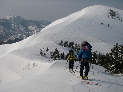 会山行（小谷温泉を巡る山）