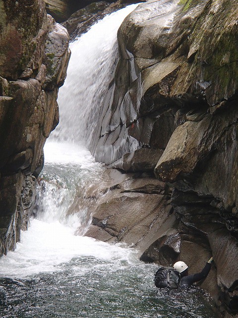 万太郎谷井戸小屋沢右俣